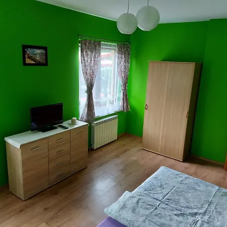 Domek Na Skraju Lasu *